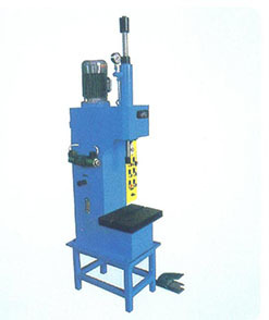 單柱液壓機(jī)具備什么優(yōu)勢